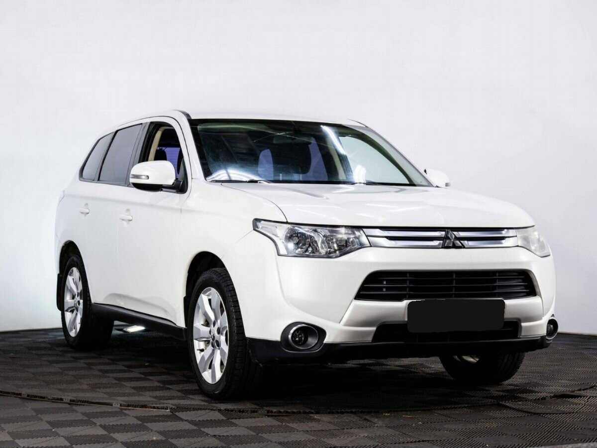 Купить Mitsubishi Outlander с пробегом. Фото: #2