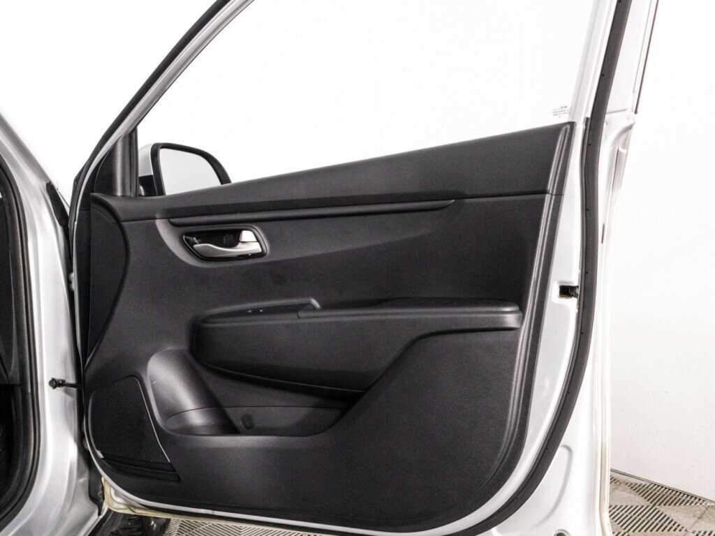 Купить Kia Rio с пробегом. Фото: #24