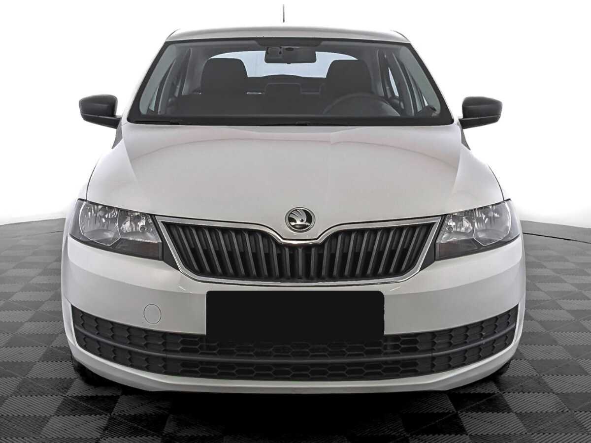 Купить Skoda Rapid с пробегом. Фото: #1