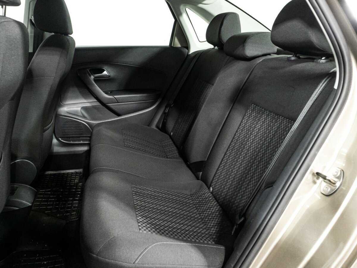 Купить Volkswagen Polo с пробегом. Фото: #9