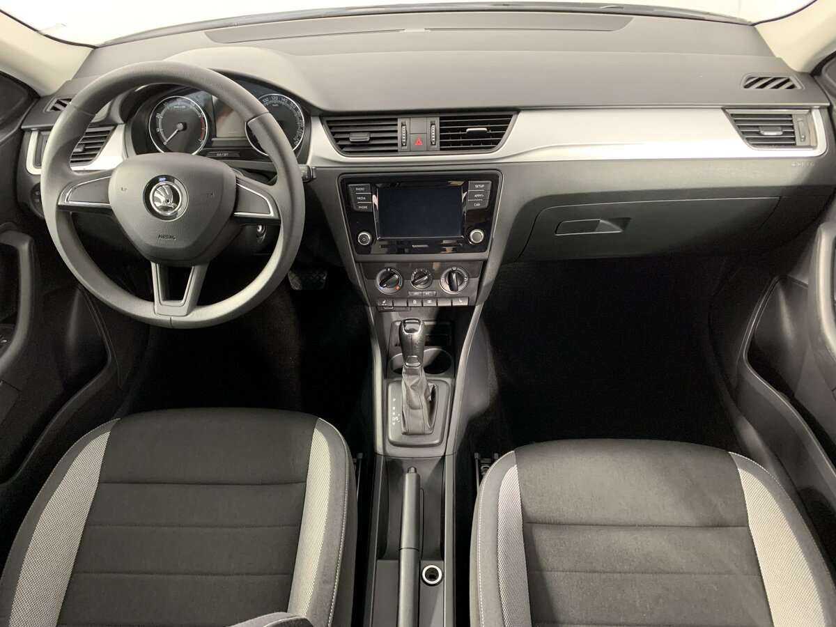 Купить Skoda Rapid с пробегом. Фото: #11