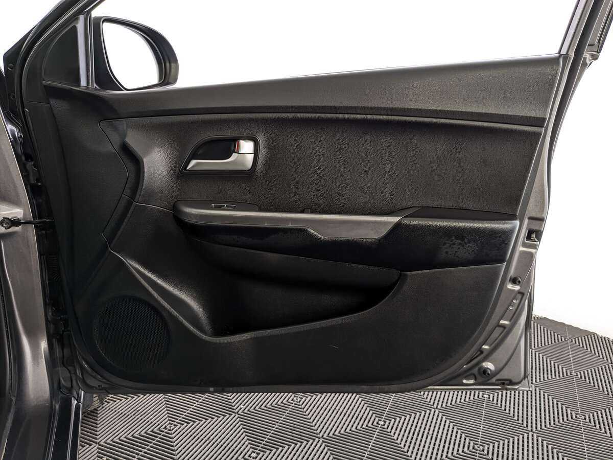 Купить Kia Rio с пробегом. Фото: #18