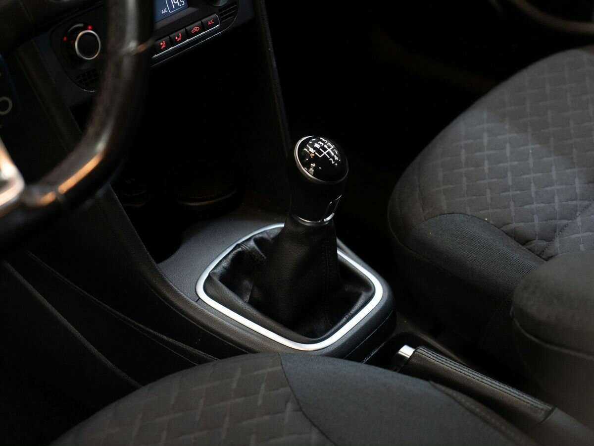 Купить Volkswagen Polo с пробегом. Фото: #10