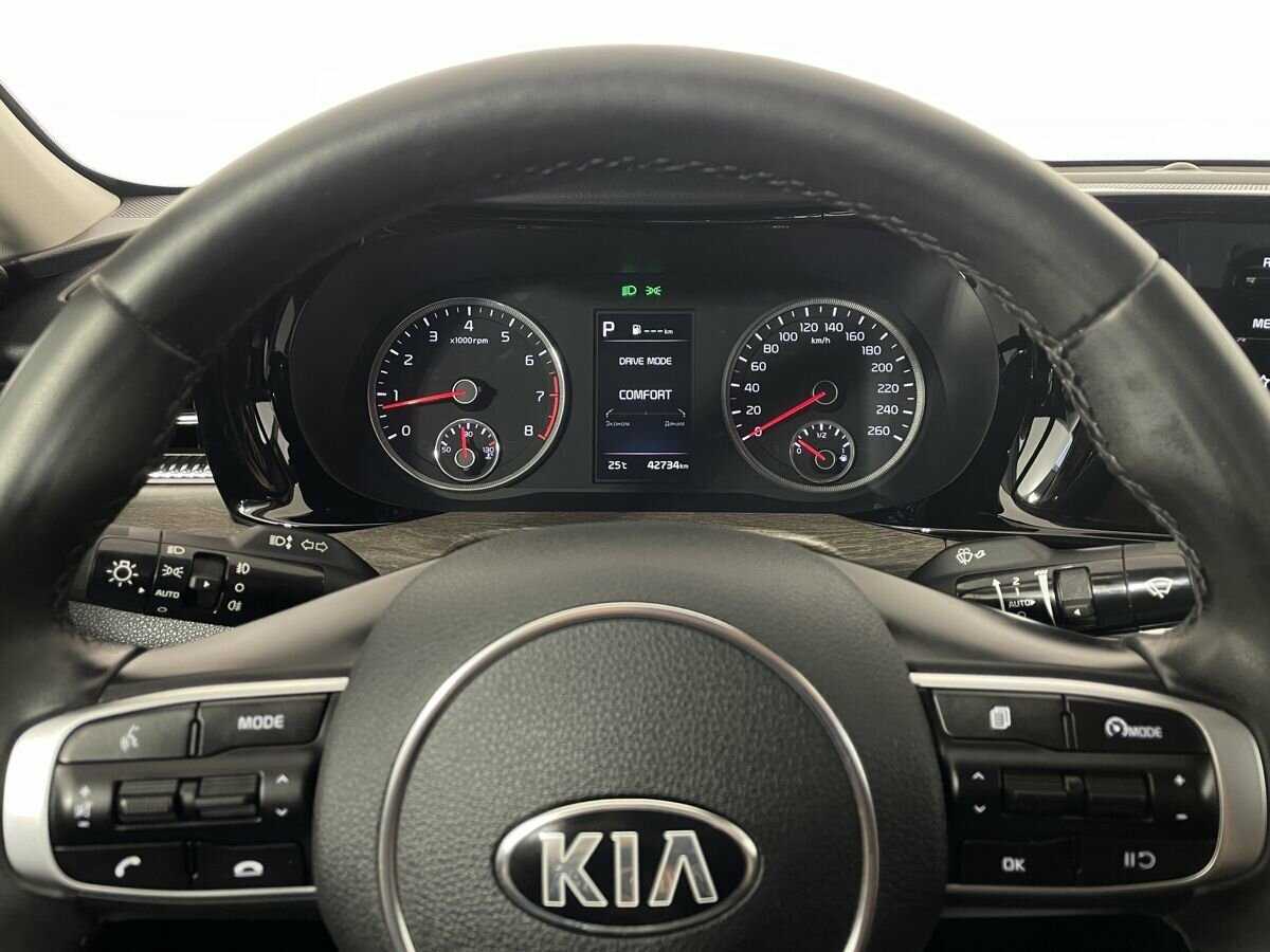 Купить Kia K5 с пробегом. Фото: #9