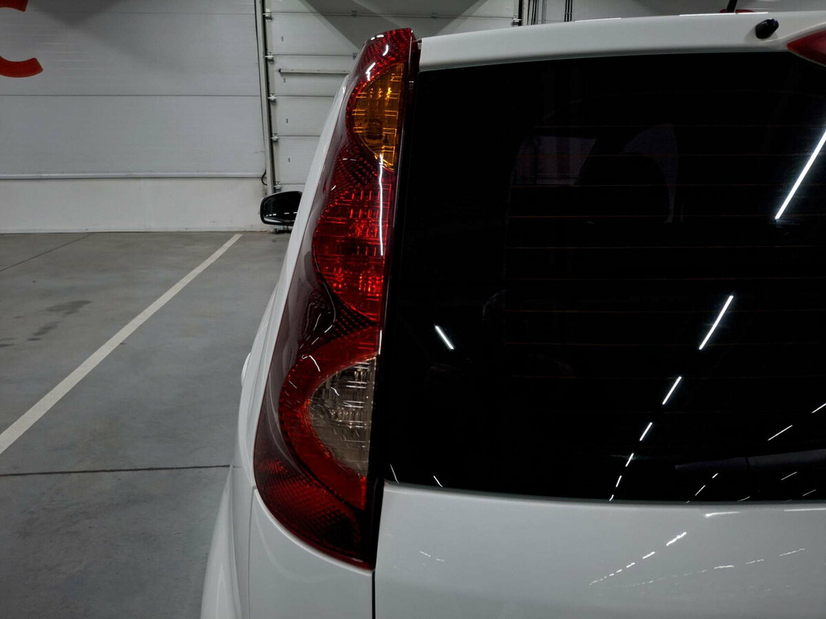 Купить Nissan Note с пробегом. Фото: #8