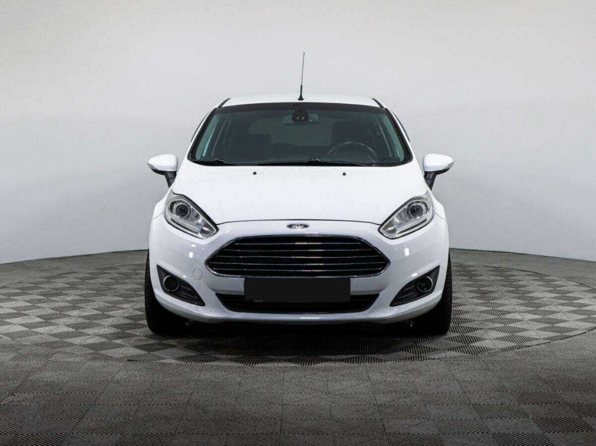 Купить Ford Fiesta с пробегом. Фото: #1