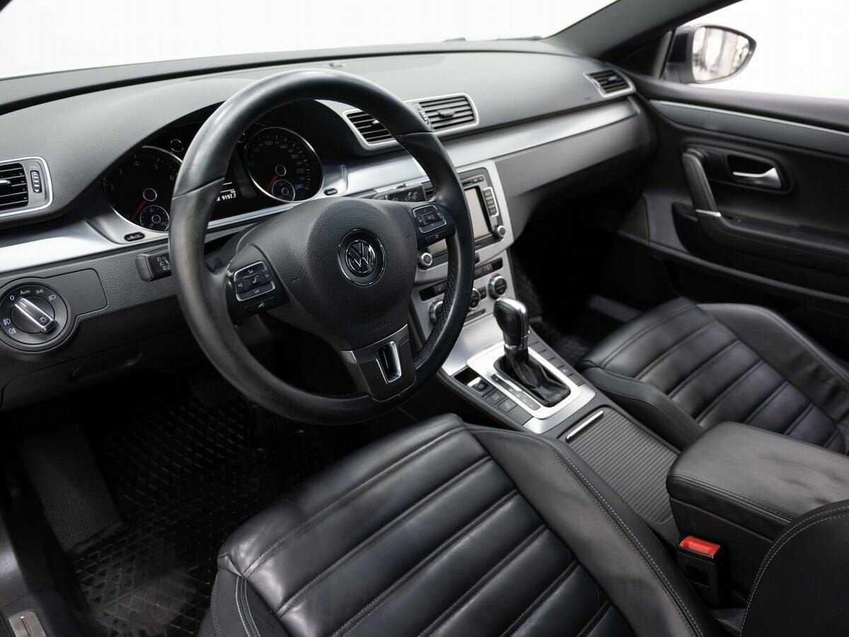Купить Volkswagen Passat CC с пробегом. Фото: #6