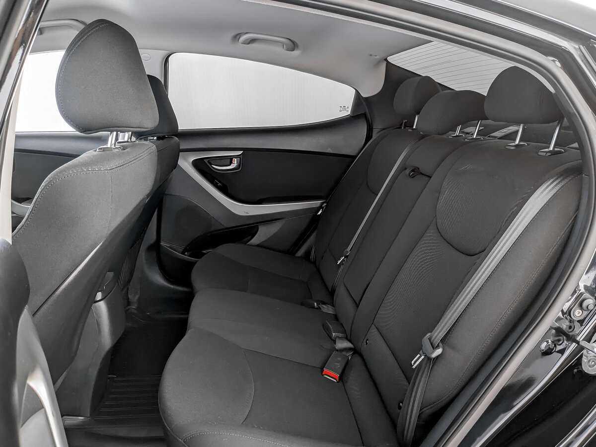 Купить Hyundai Elantra с пробегом. Фото: #9