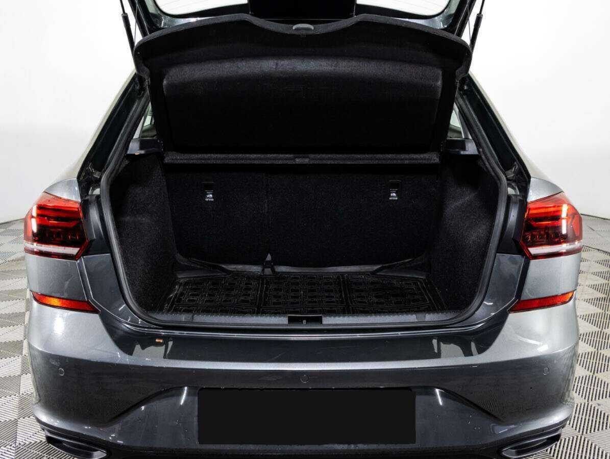 Купить Volkswagen Polo с пробегом. Фото: #15