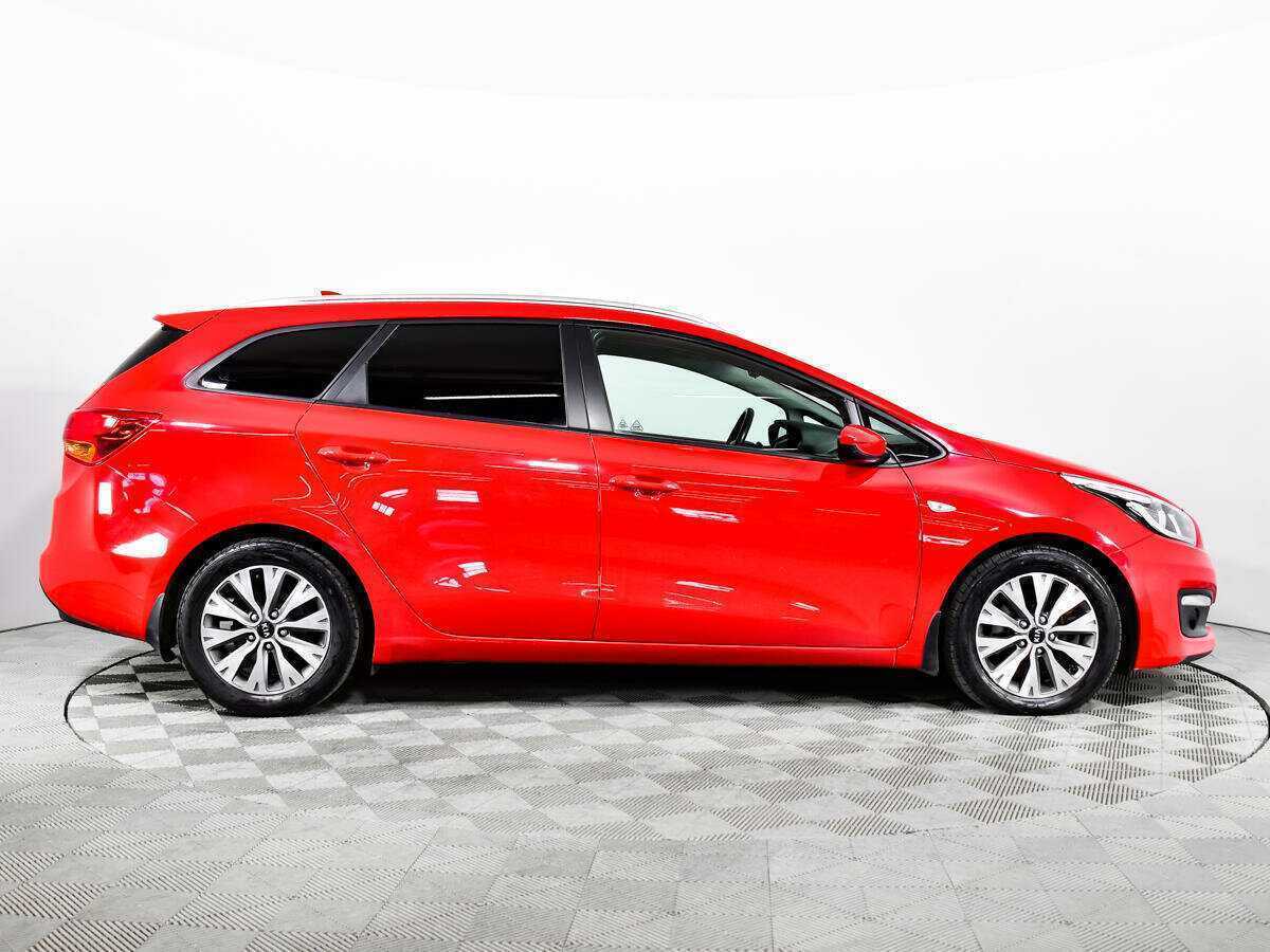 Купить Kia Ceed с пробегом. Фото: #3