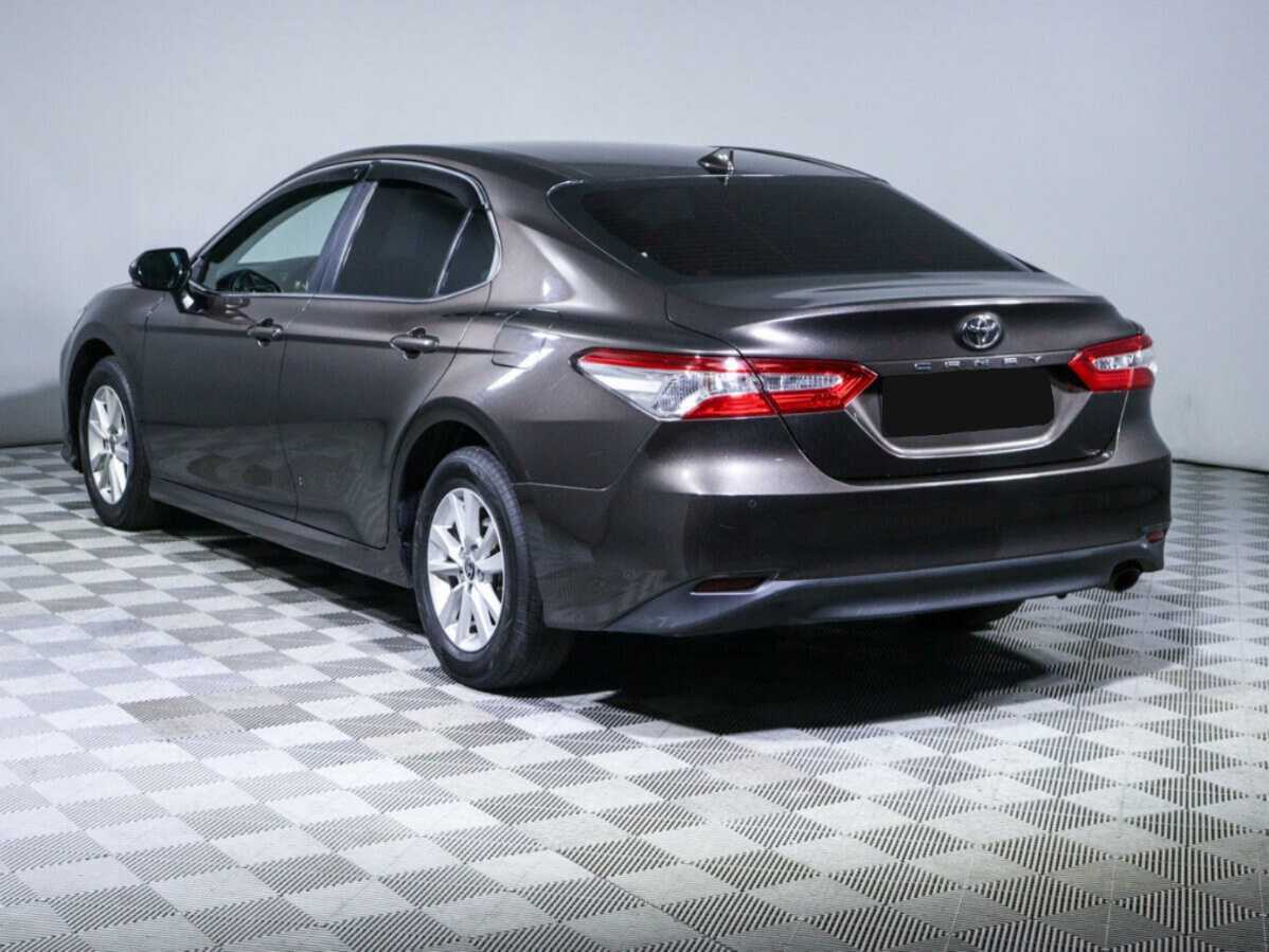 Купить Toyota Camry с пробегом. Фото: #6