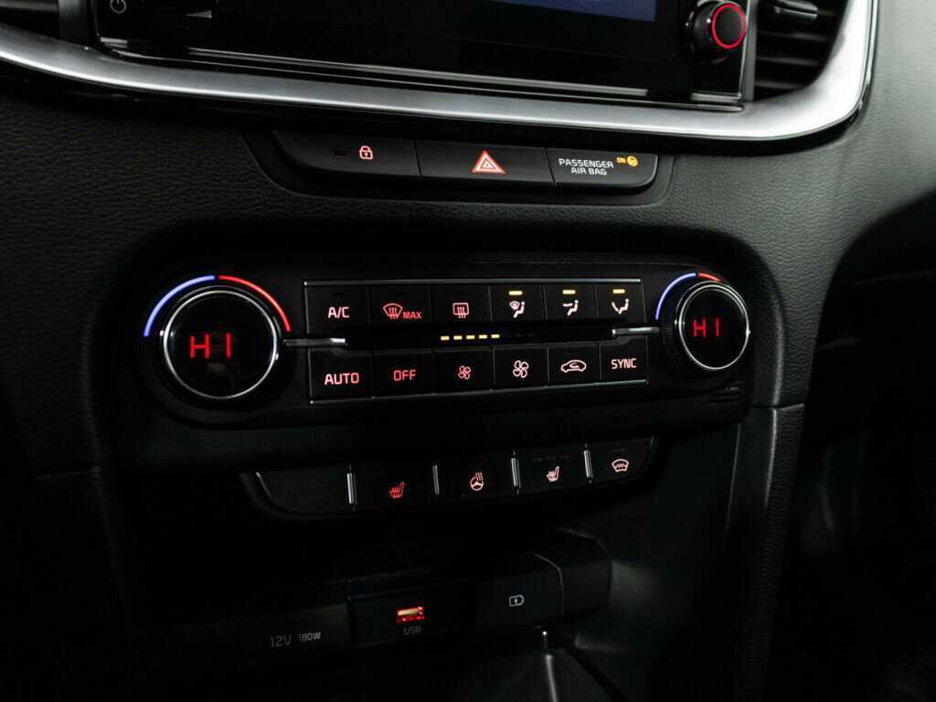 Купить Kia Ceed с пробегом. Фото: #17