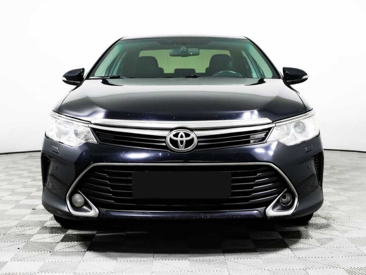 Купить Toyota Camry с пробегом. Фото: #1