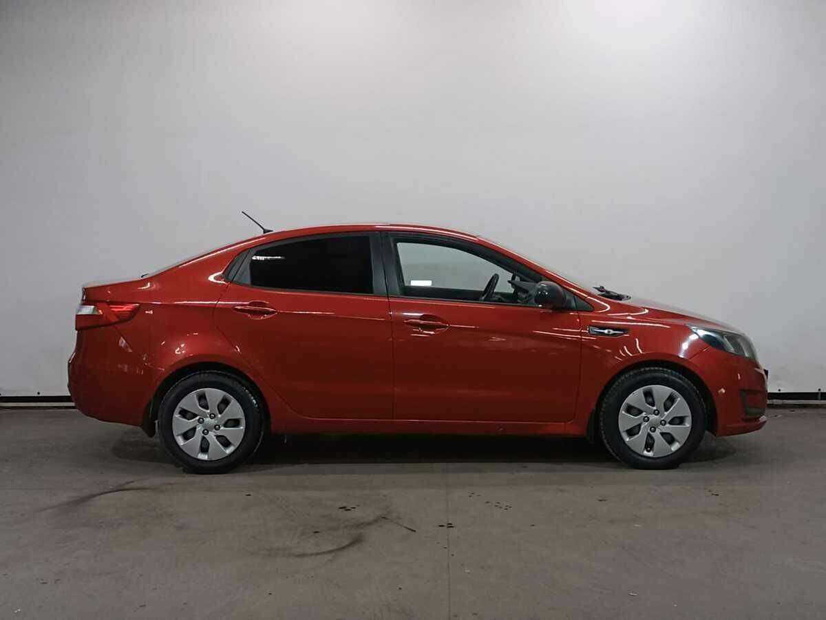 Купить Kia Rio с пробегом. Фото: #3