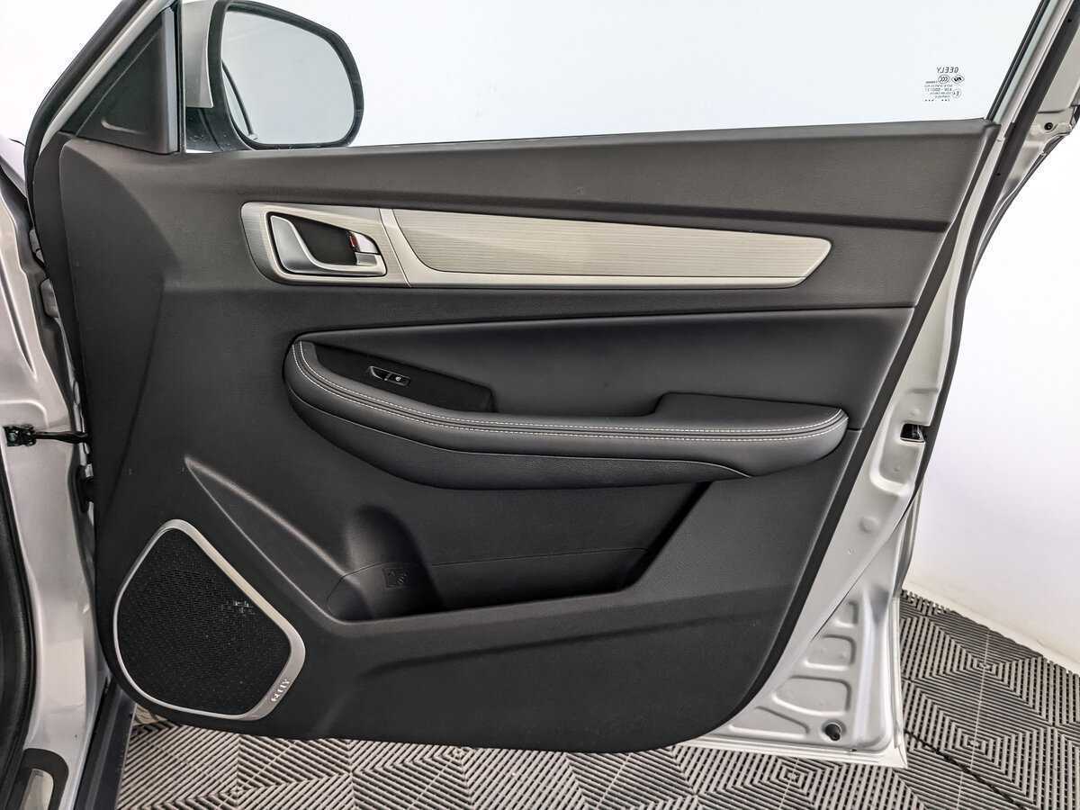 Купить Geely Emgrand X7 с пробегом. Фото: #24