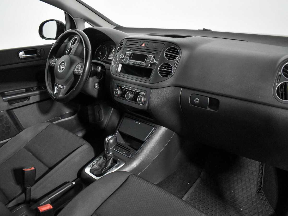 Купить Volkswagen Golf Plus с пробегом. Фото: #12