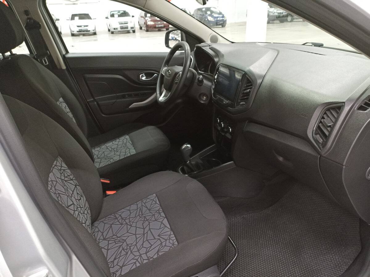 Купить Lada (ВАЗ) XRAY с пробегом. Фото: #10