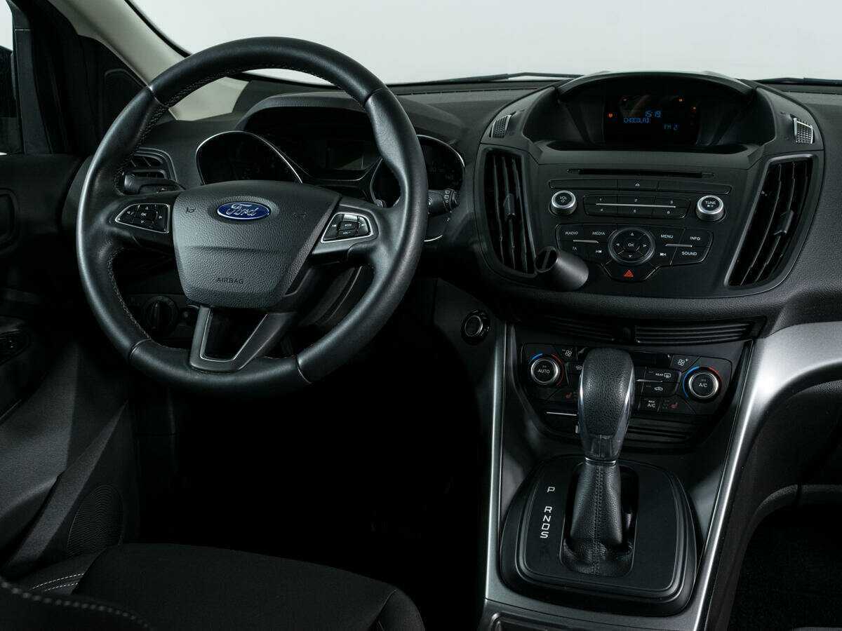 Купить Ford Kuga с пробегом. Фото: #8