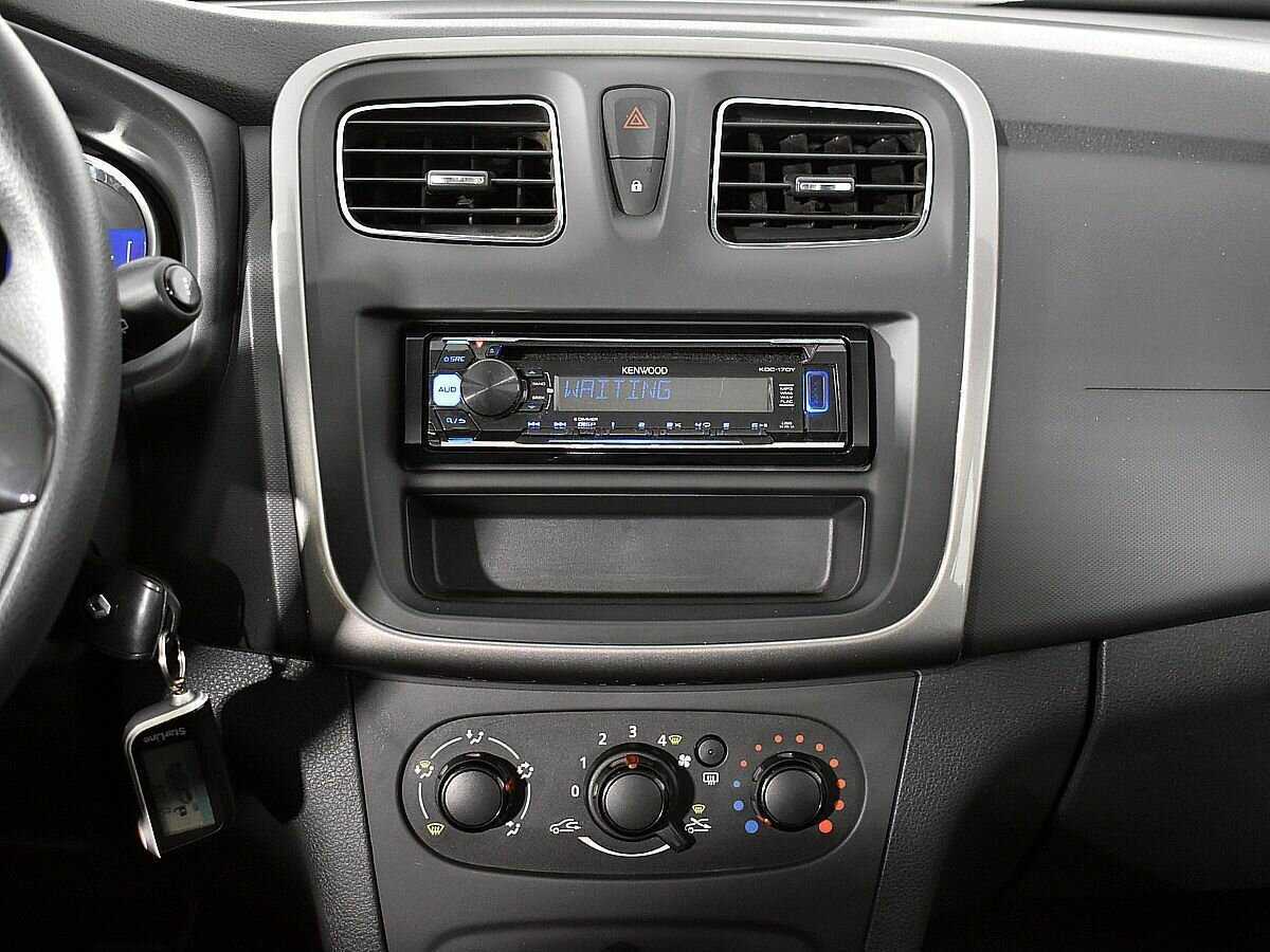 Купить Renault Sandero с пробегом. Фото: #12