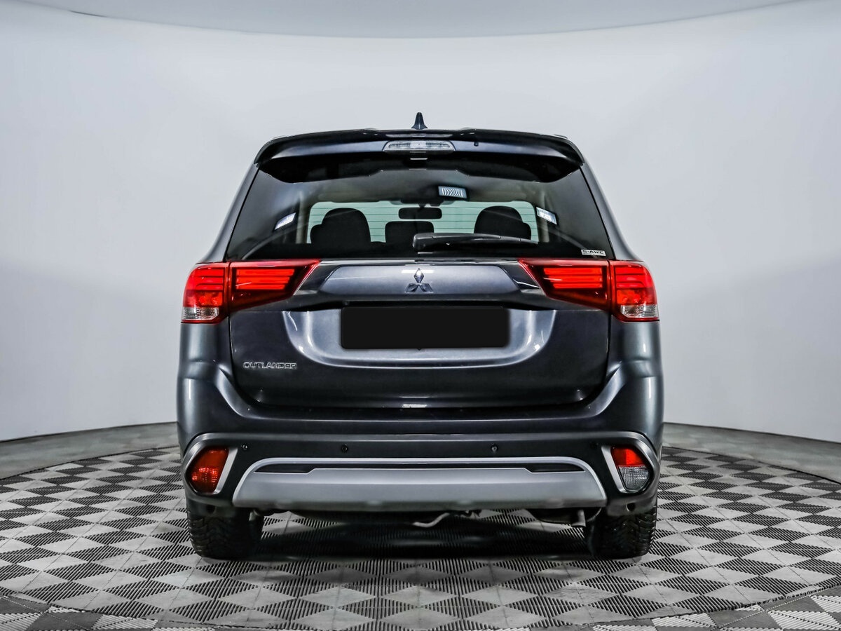 Купить Mitsubishi Outlander с пробегом. Фото: #5