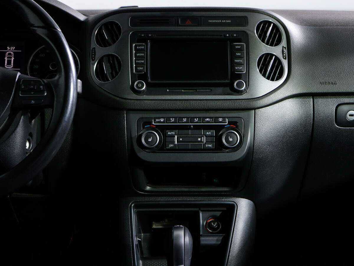 Купить Volkswagen Tiguan с пробегом. Фото: #9
