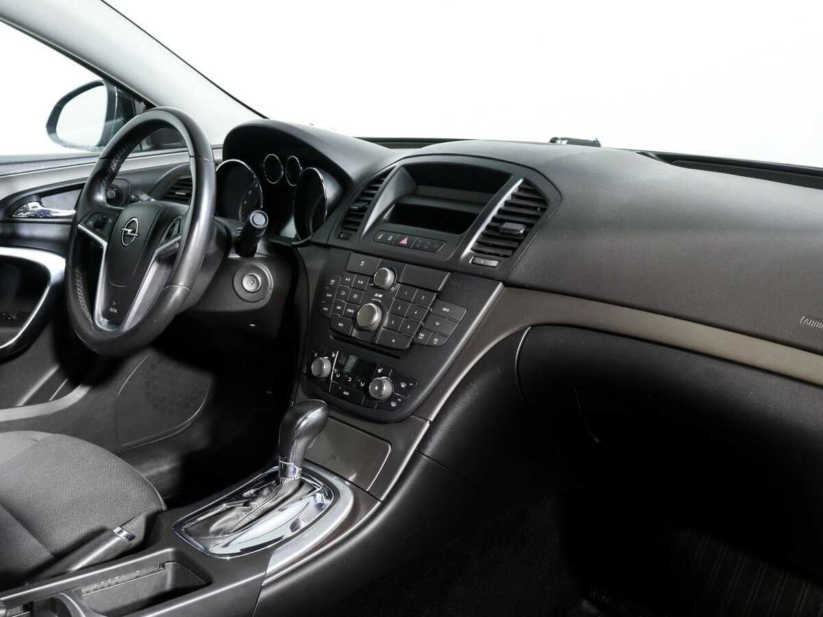 Купить Opel Insignia с пробегом. Фото: #3