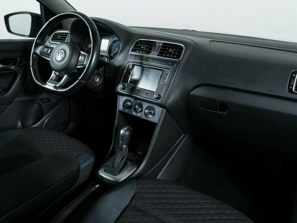 Купить Volkswagen Polo с пробегом. Фото: #7