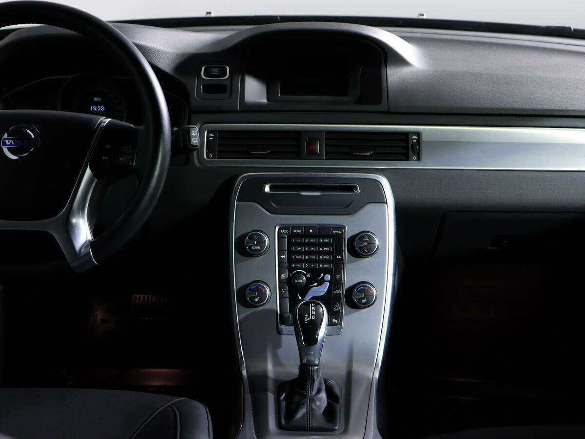 Купить Volvo XC70 с пробегом. Фото: #10