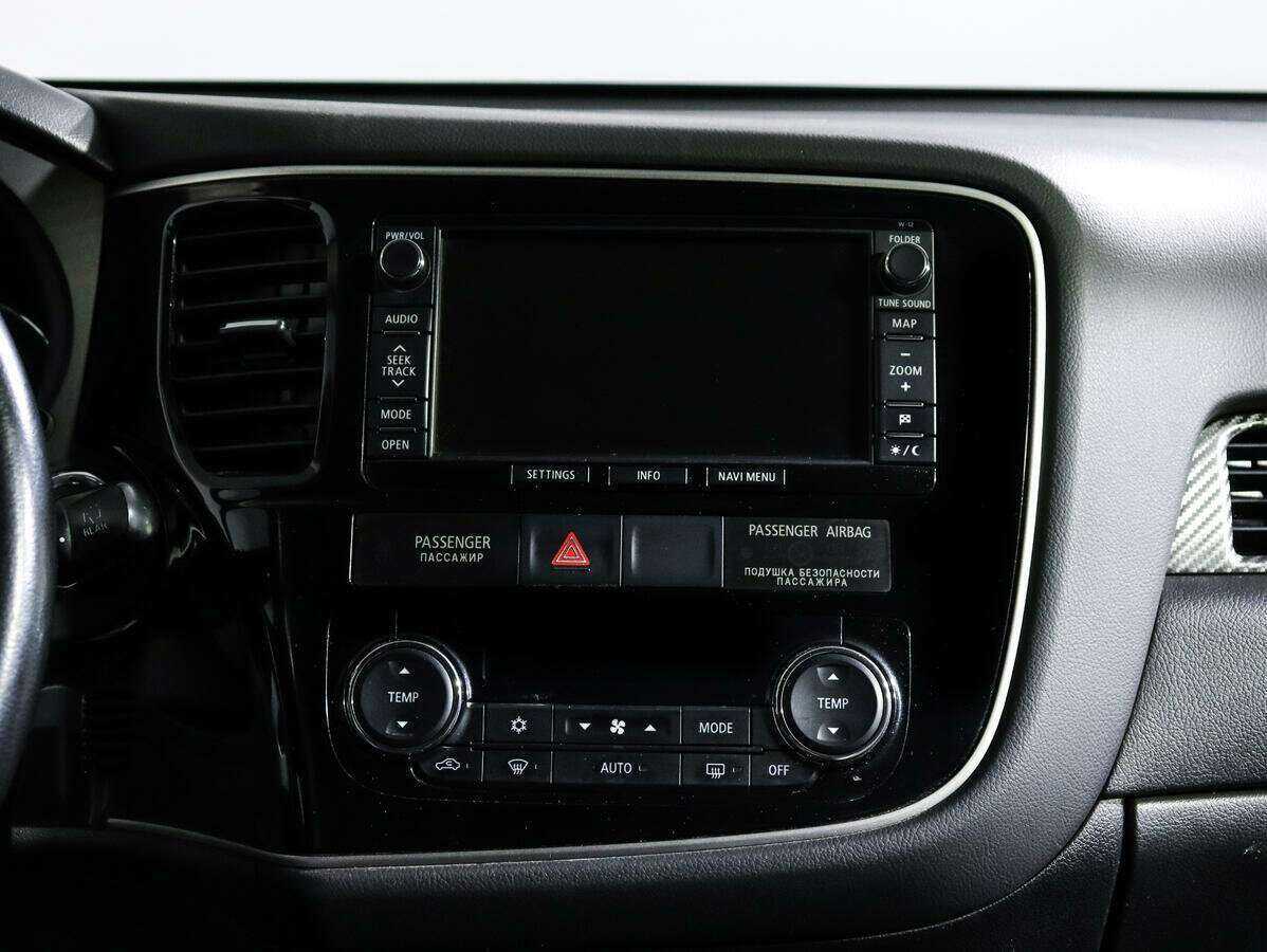Купить Mitsubishi Outlander с пробегом. Фото: #9