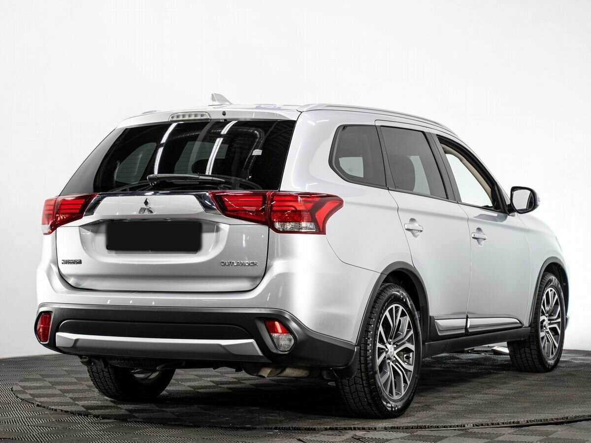 Купить Mitsubishi Outlander с пробегом. Фото: #3
