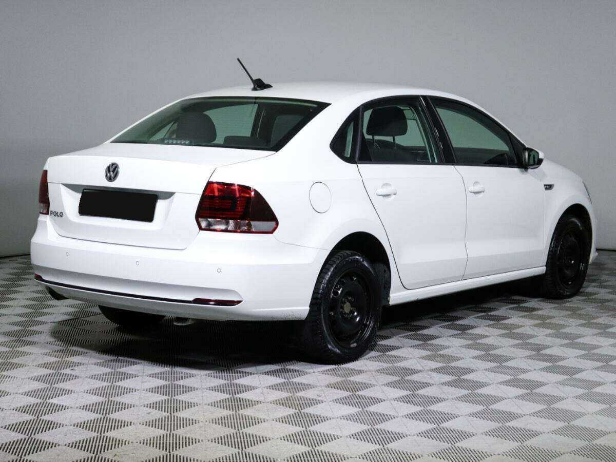 Купить Volkswagen Polo с пробегом. Фото: #4