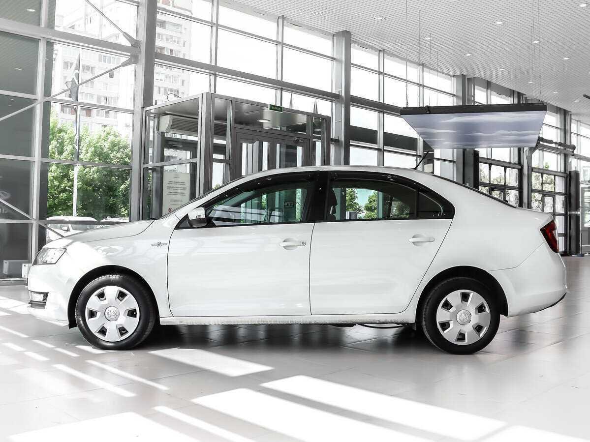 Купить Skoda Rapid с пробегом. Фото: #7