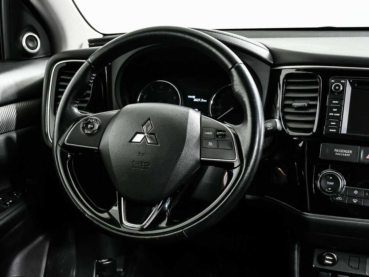 Купить Mitsubishi Outlander с пробегом. Фото: #11