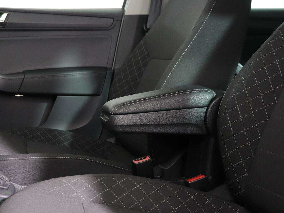 Купить Skoda Rapid с пробегом. Фото: #13