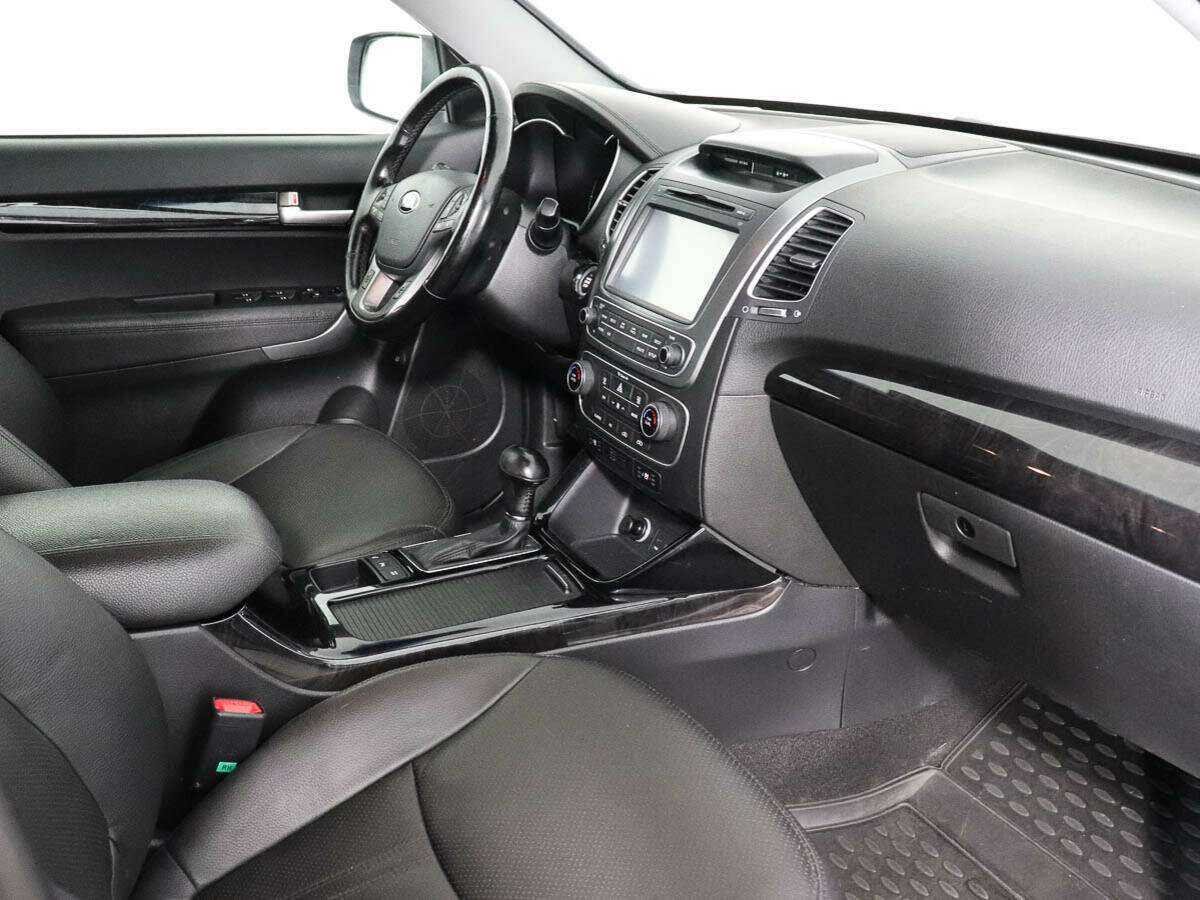 Купить Kia Sorento с пробегом. Фото: #6