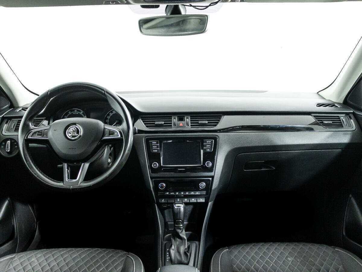 Купить Skoda Rapid с пробегом. Фото: #11