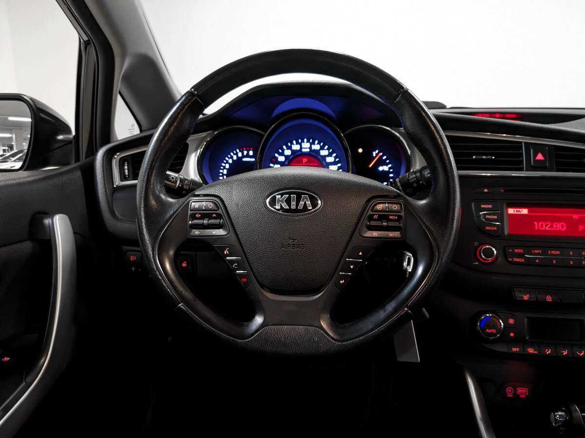 Купить Kia Ceed с пробегом. Фото: #19