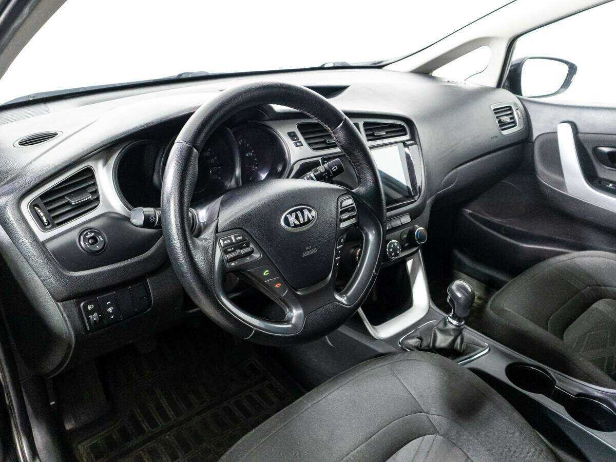Купить Kia Ceed с пробегом. Фото: #10