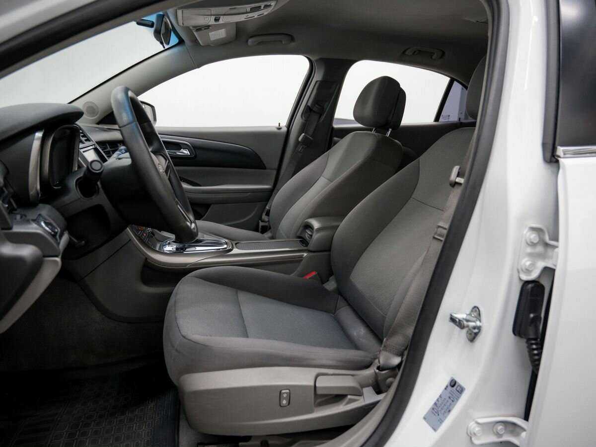 Купить Chevrolet Malibu с пробегом. Фото: #13