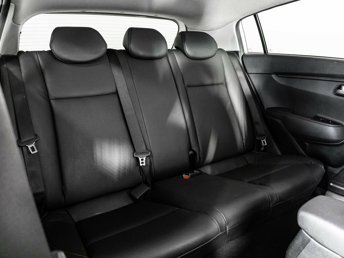 Купить Kia Rio с пробегом. Фото: #17