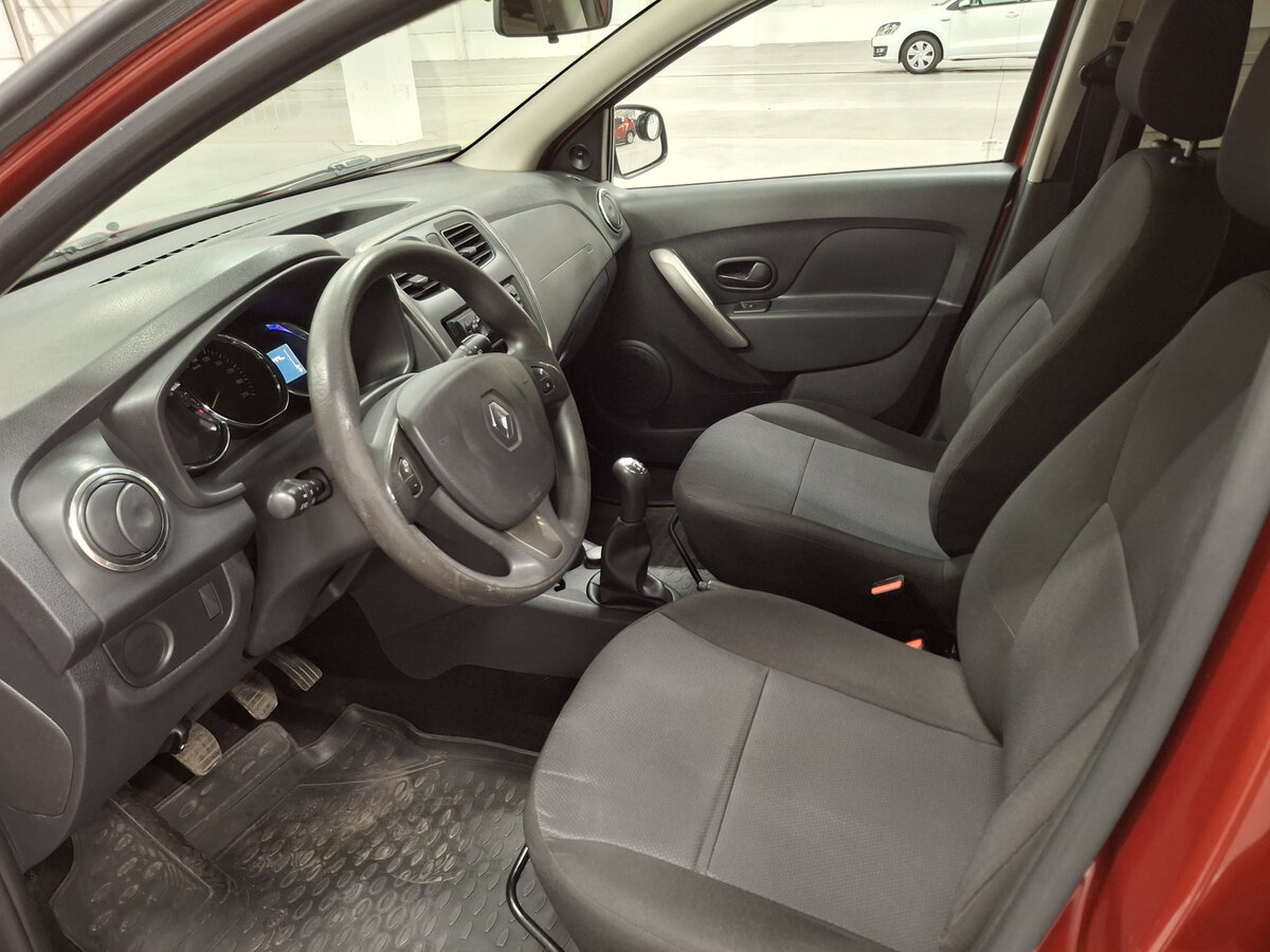 Купить Renault Sandero с пробегом. Фото: #15