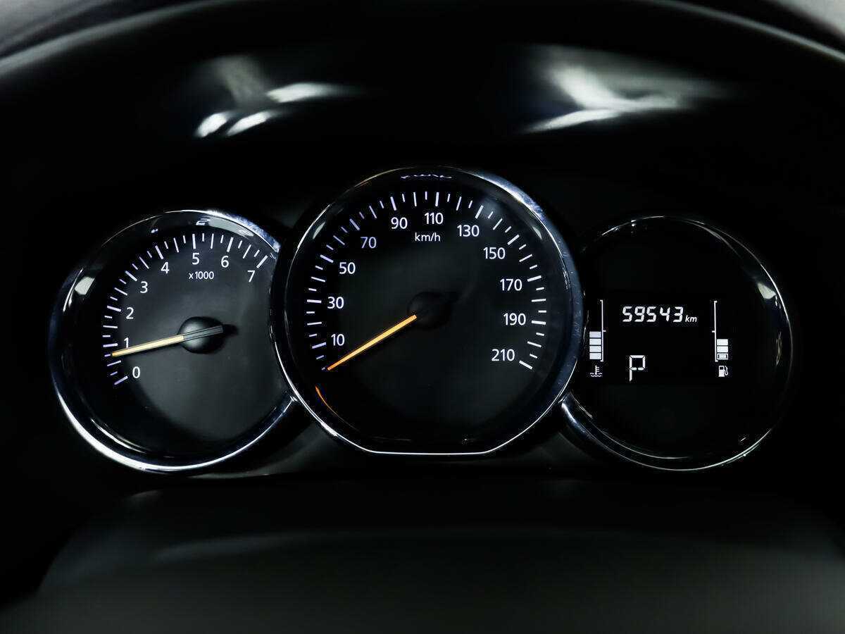 Купить Renault Logan с пробегом. Фото: #9