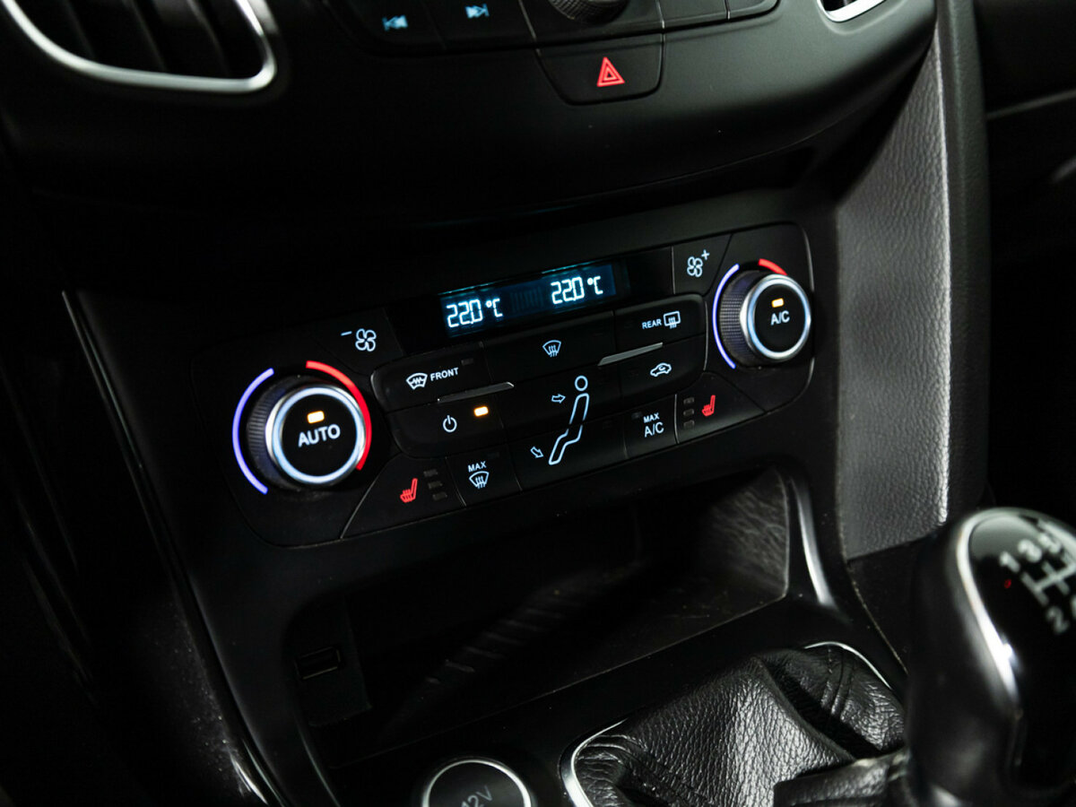 Купить Ford Focus с пробегом. Фото: #15