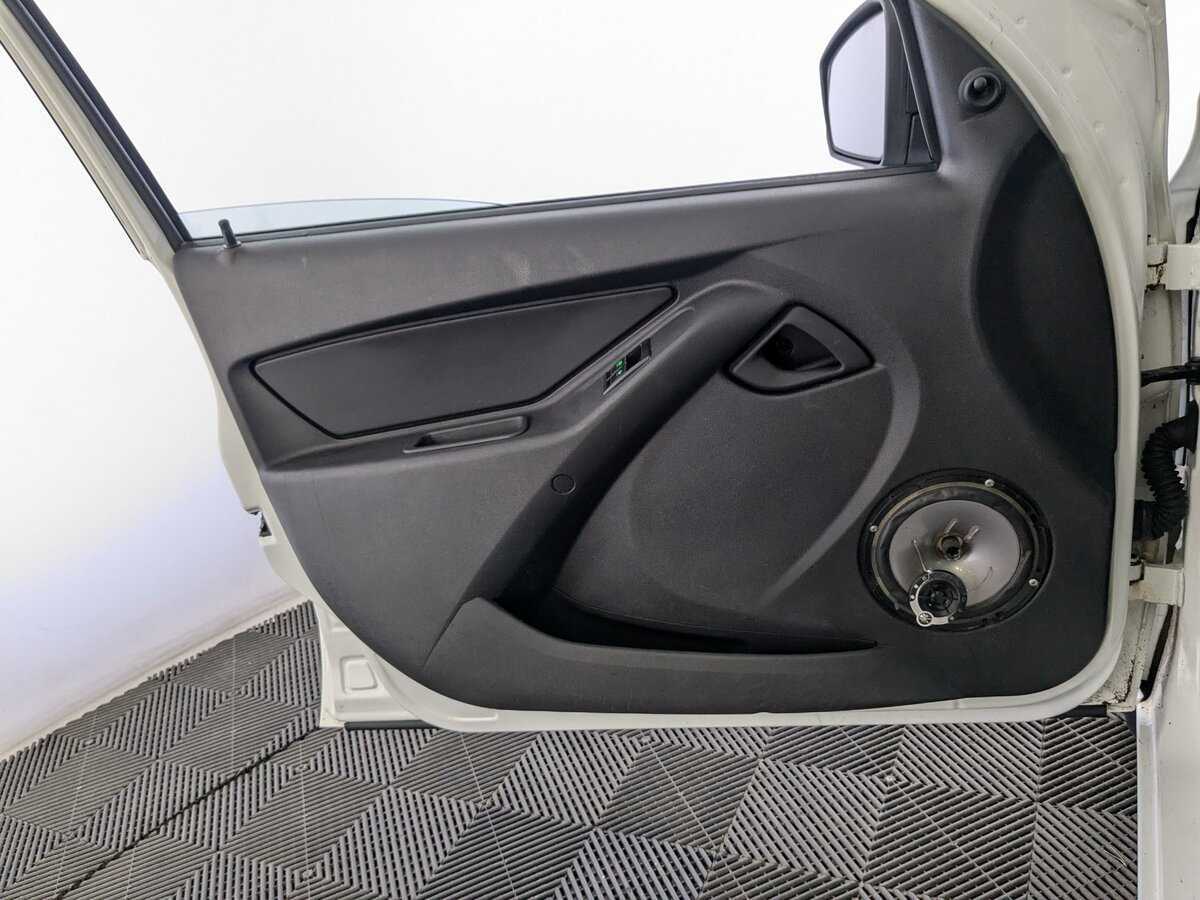 Купить Lada (ВАЗ) Granta с пробегом. Фото: #12