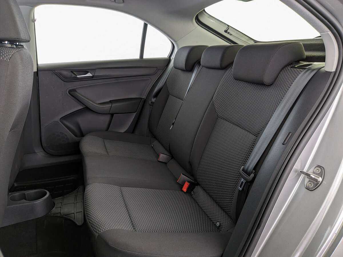 Купить Volkswagen Polo с пробегом. Фото: #12