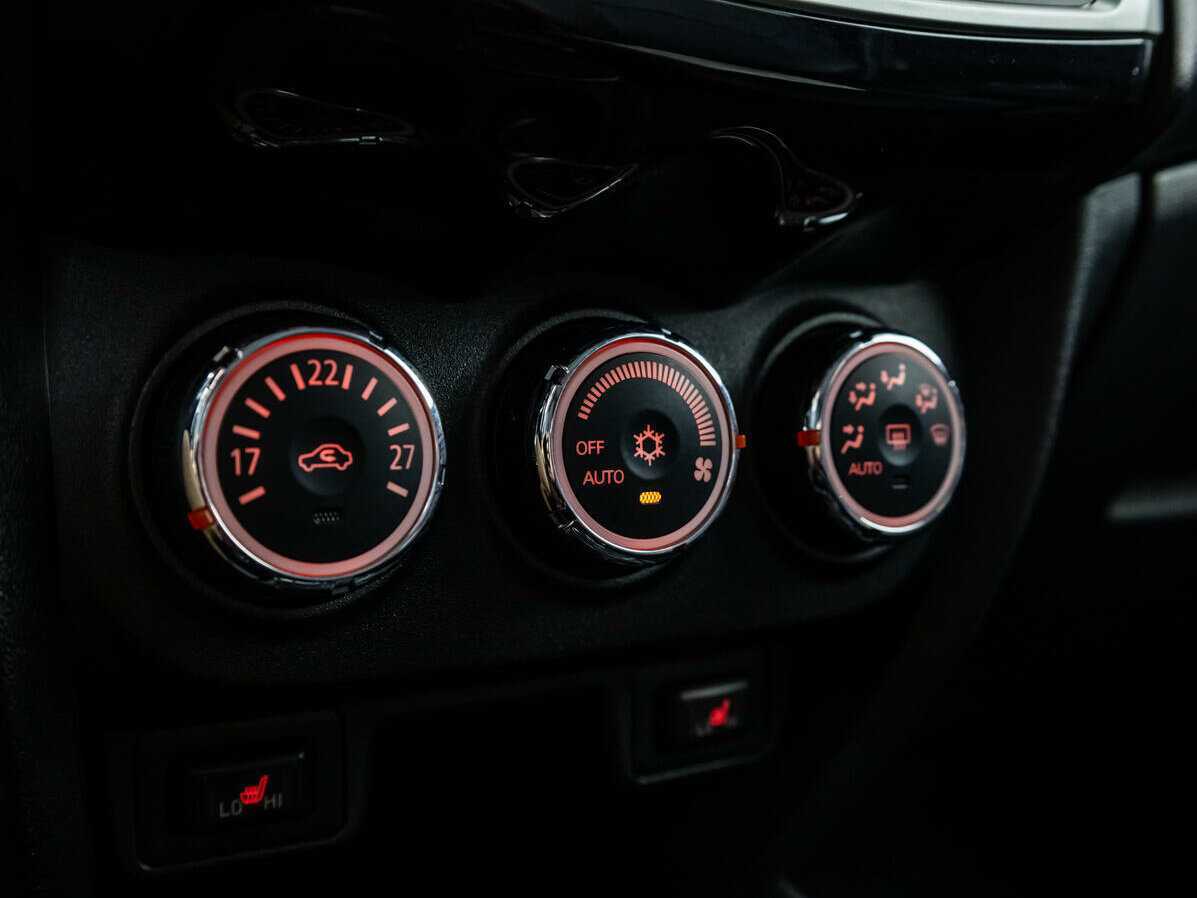 Купить Mitsubishi ASX с пробегом. Фото: #13