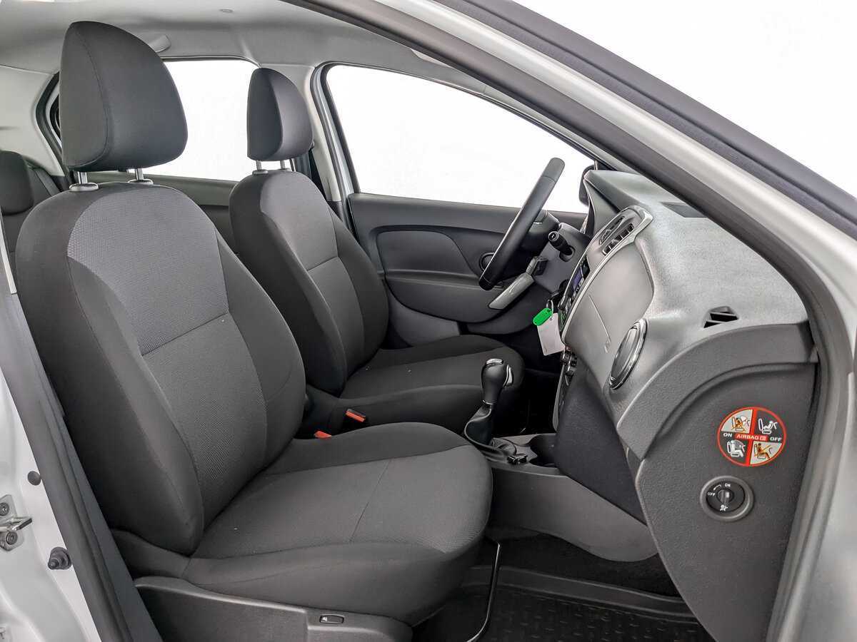 Купить Renault Logan с пробегом. Фото: #18