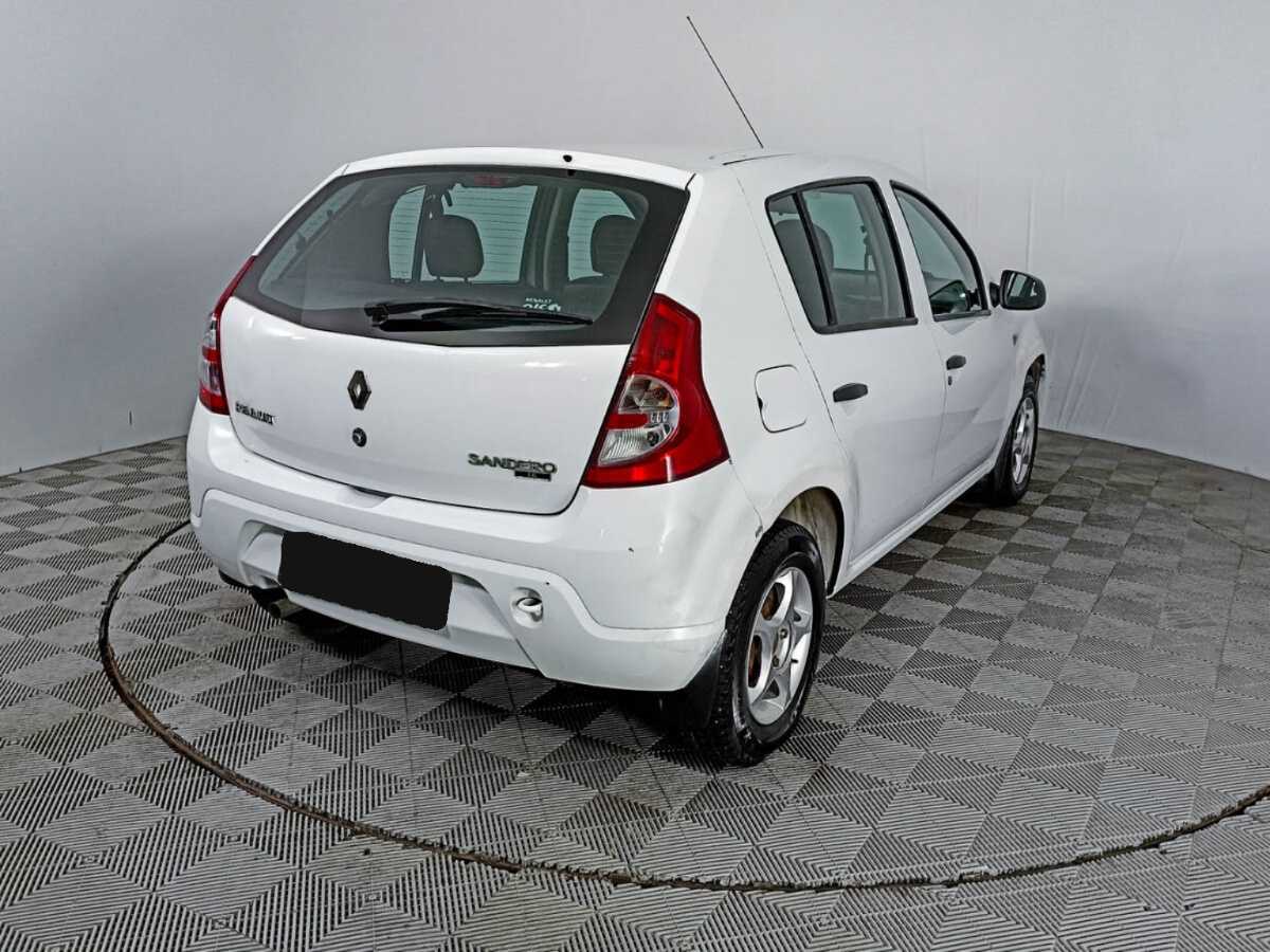 Купить Renault Sandero с пробегом. Фото: #3