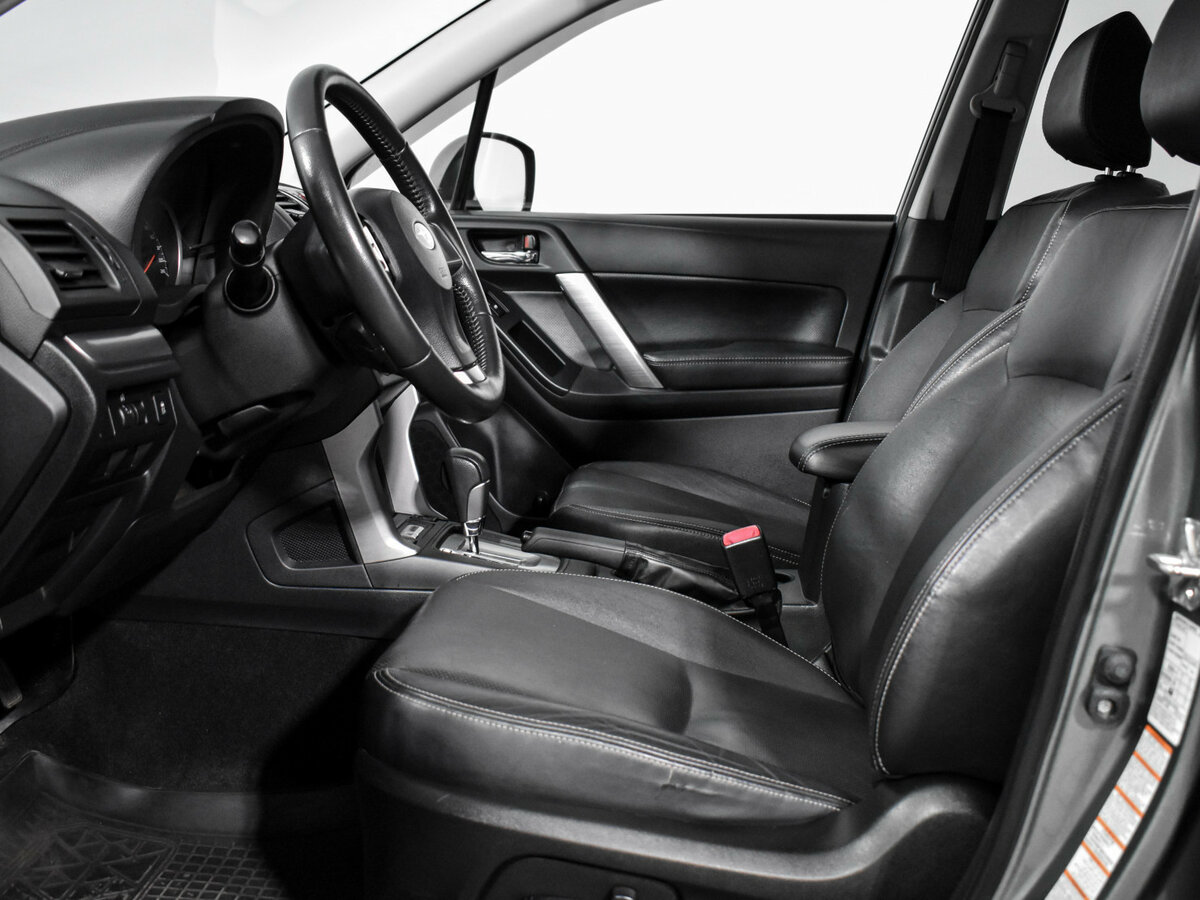 Купить Subaru Forester с пробегом. Фото: #8