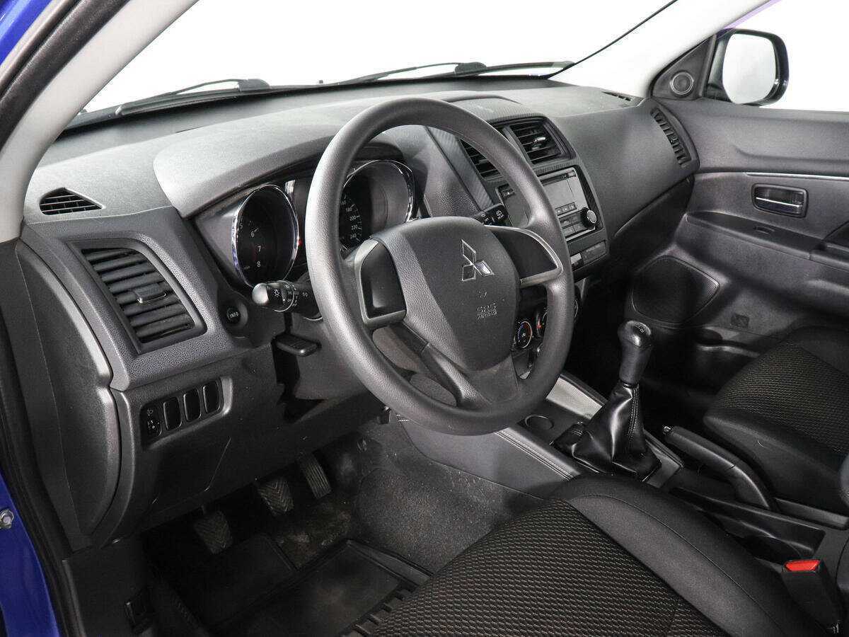 Купить Mitsubishi ASX с пробегом. Фото: #8